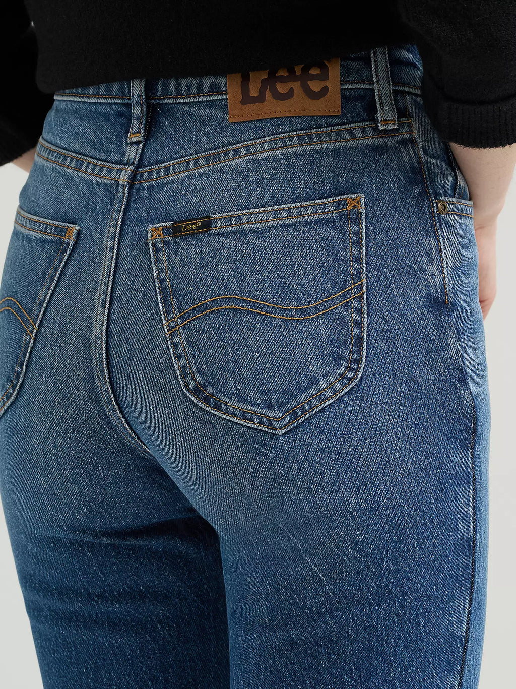 Women's High Rise Bootcut Jean