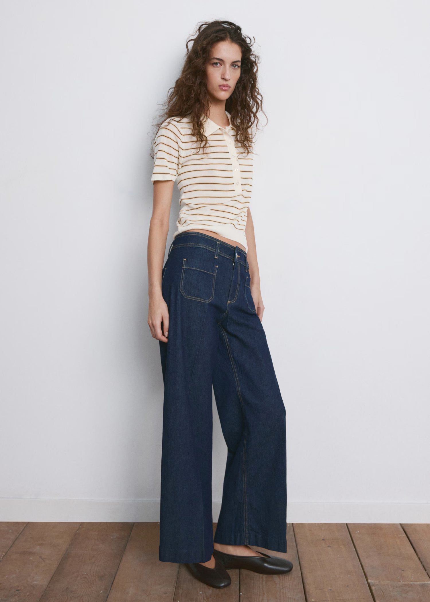 Wide leg jeans with pockets