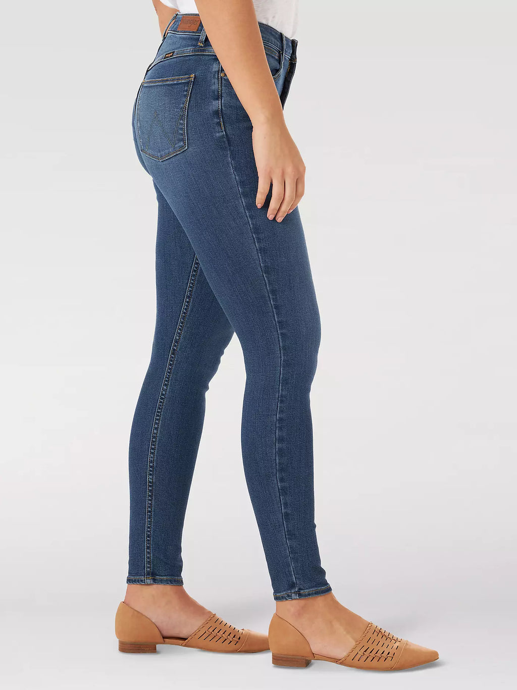 Women's Wrangler High Rise Unforgettable Skinny Jean