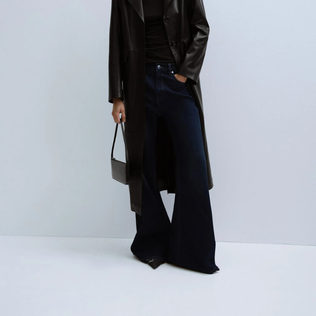 Mid-rise flared jeans